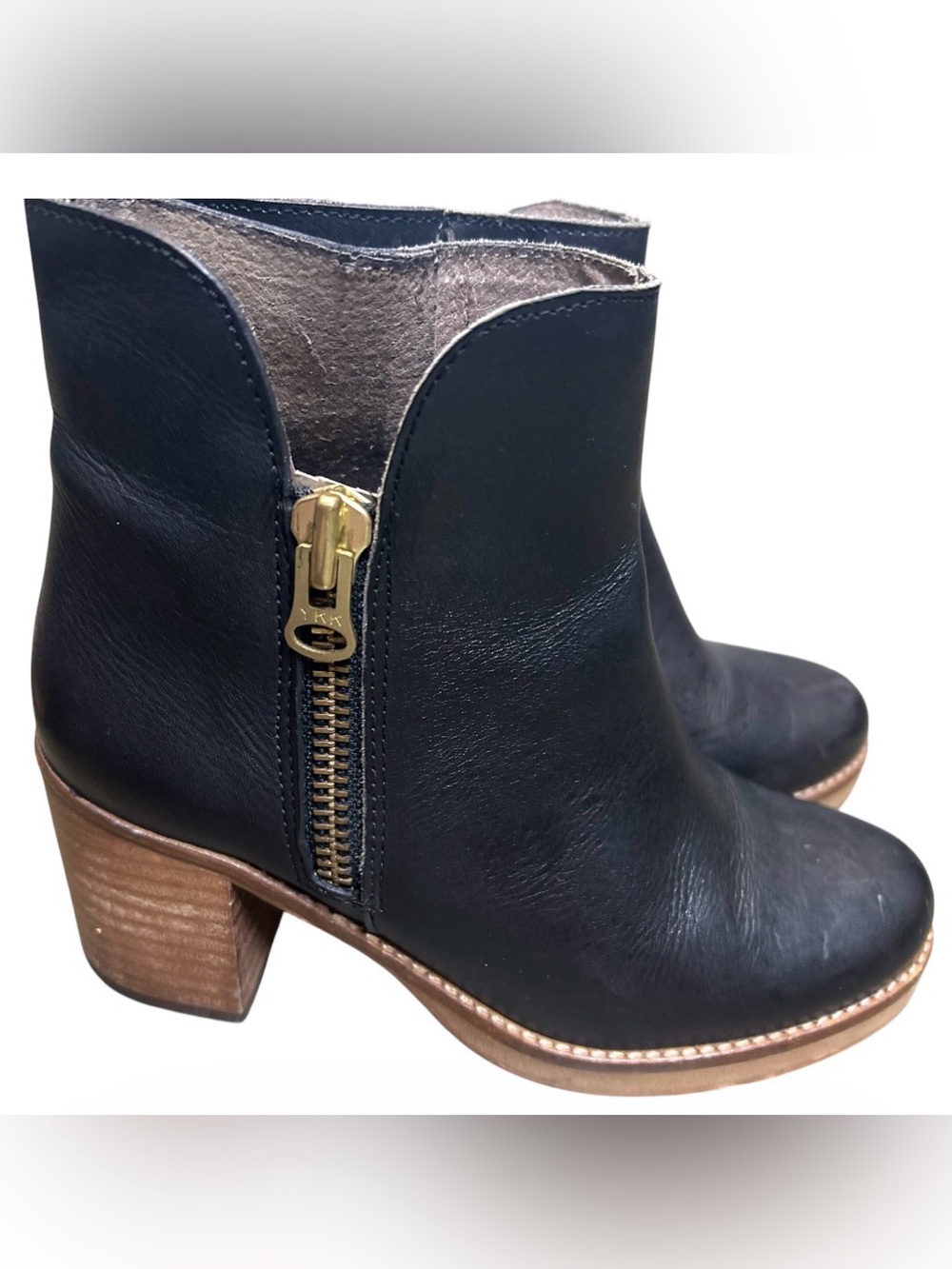 Anthropologie Mtng Originals Black Leather Ankle Booties Sz 36